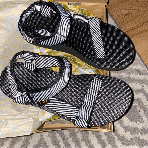 NWT 10 Teva Midform Universal Candy Stripe Black - Picture 4 of 9